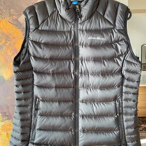 Eddie Bauer Women’s Black Puffer Vest